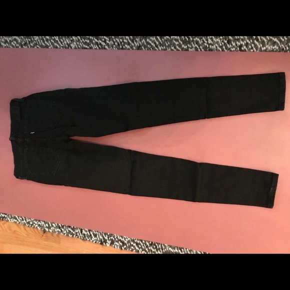 Levis Brand New Womens Skinny Jeans size 26 - Picture 2 of 3